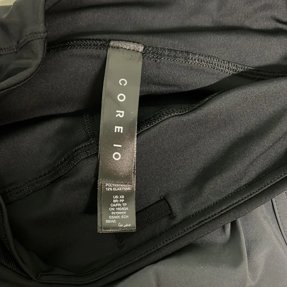 CORE 10 Women's Standard-Fit Knit Waistband 2-in-1 Woven Running Short